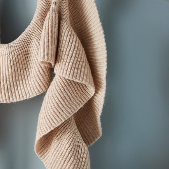 Anthropologie Abigail Ruffled Scarf in Creme - Picture 3 of 3